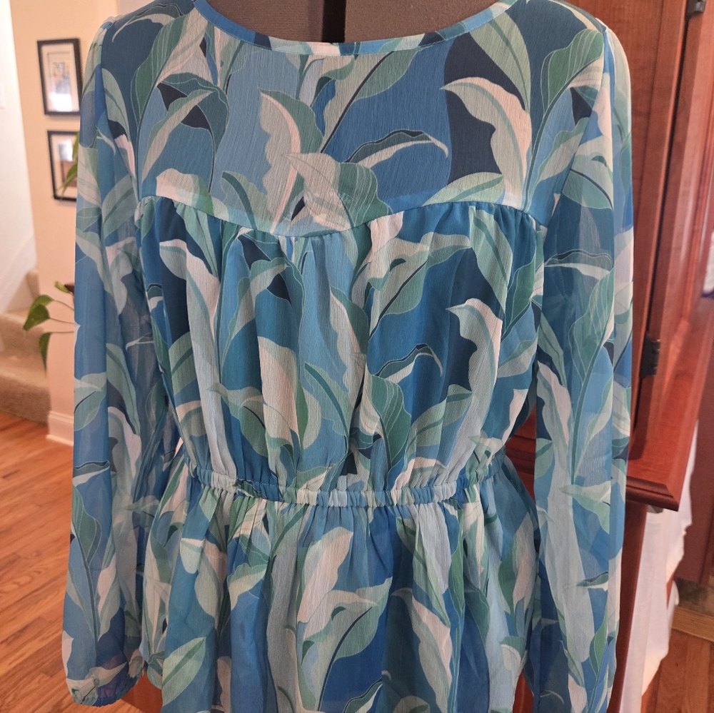 VENUS Ocean Blue and Soft White Blouse